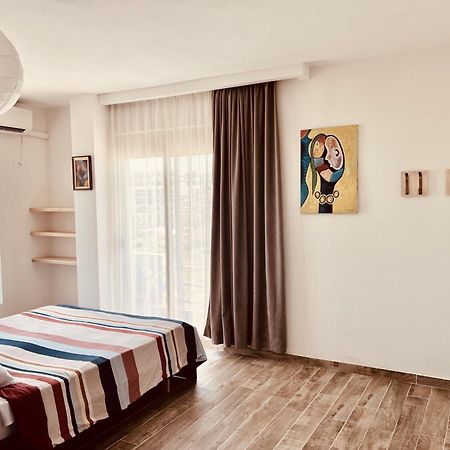 Family Tree - Quiet Area - Self Check In Aparthotel Golem  Exterior foto