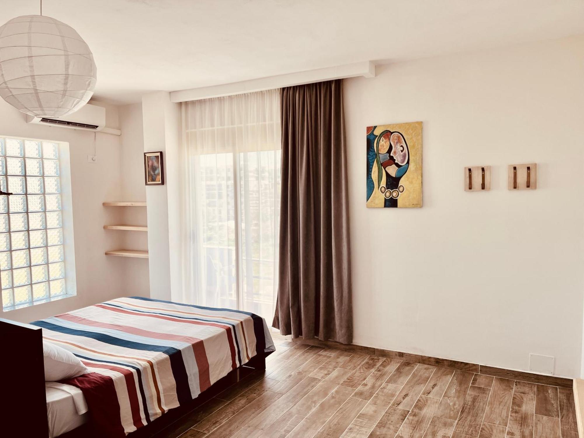 Family Tree - Quiet Area - Self Check In Aparthotel Golem  Exterior foto
