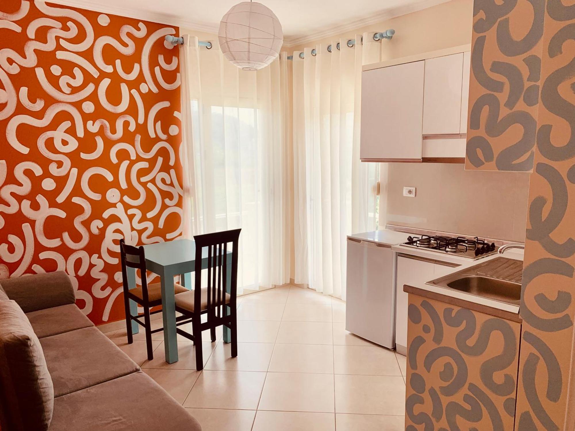 Family Tree - Quiet Area - Self Check In Aparthotel Golem  Exterior foto